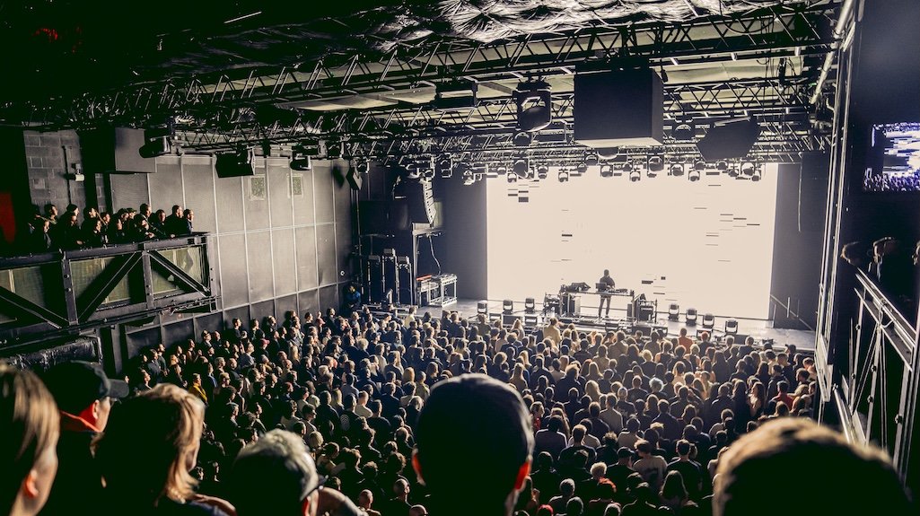 Público em edição do festival AVA London