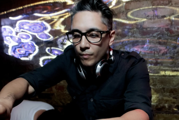 O DJ e produtor nova-iorquino Derek Marin