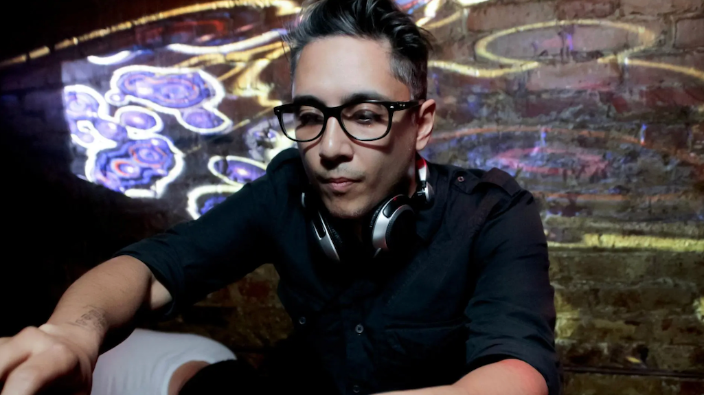 O DJ e produtor nova-iorquino Derek Marin