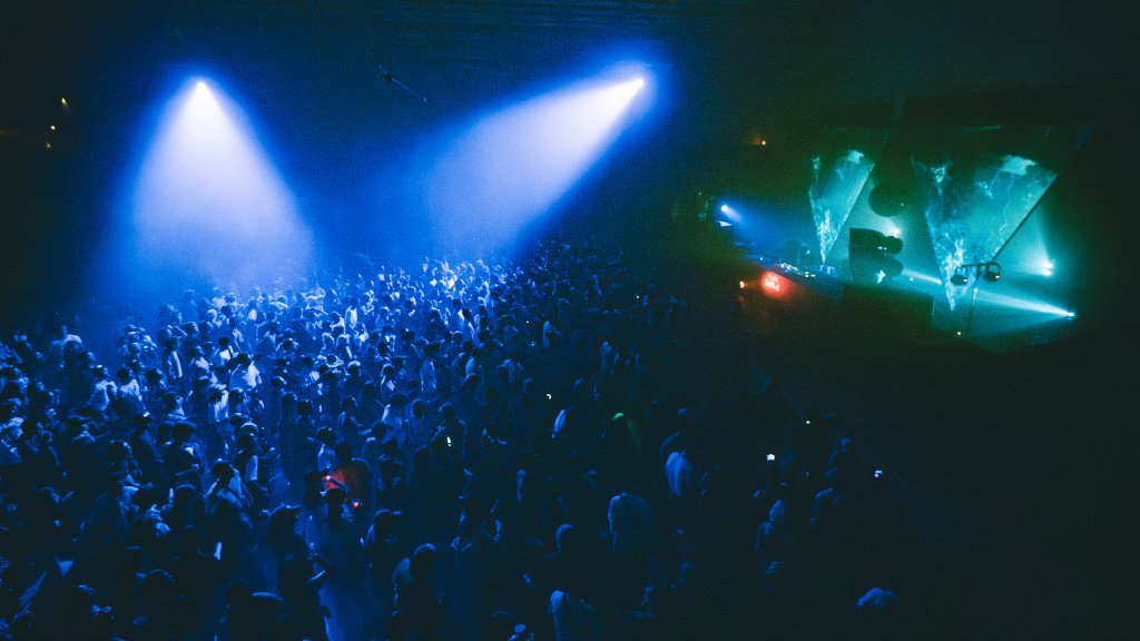 Arte de divulgação do Rainbow Disco Club em Singapura